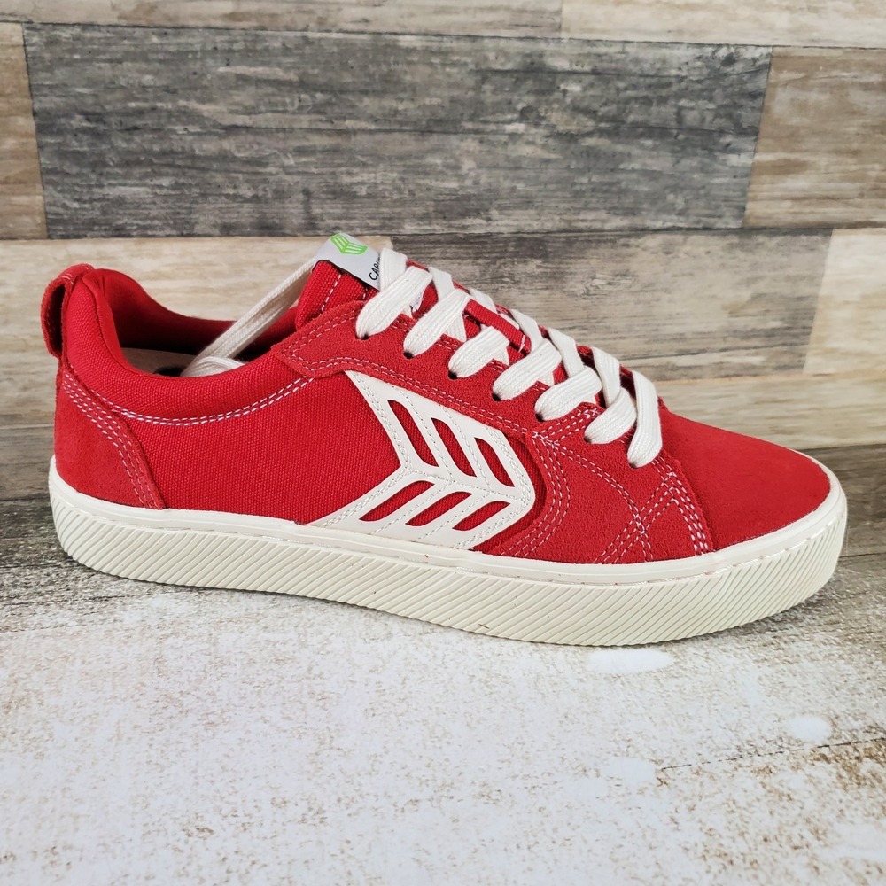 Cariuma Catiba Pro Low Shoes Mens 8 / Womens 9.5 Samba Red Suede Lace Up Sneaker